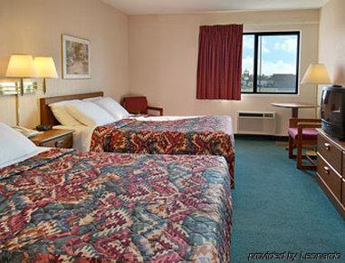Days Inn By Wyndham Boonville Rum bild